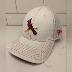 St. Louis Cardinals New Era 39THIRTY Fitted Baseball Cap Size Small-Medium